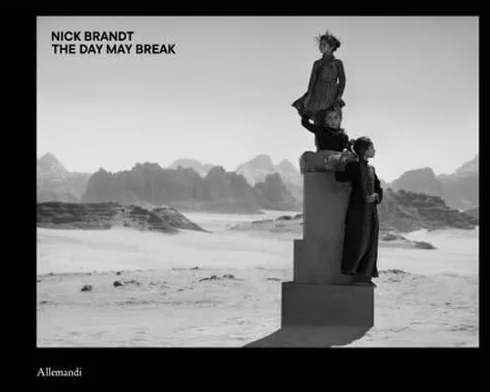 Nick Brandt. The day may break. Ediz. italiana
