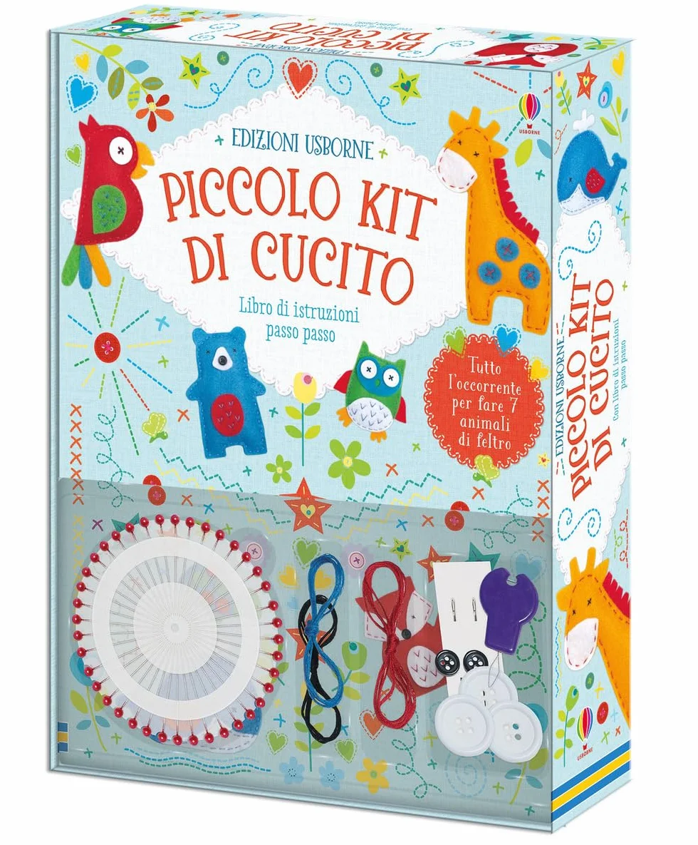 Piccolo kit di cucito. Con gadget